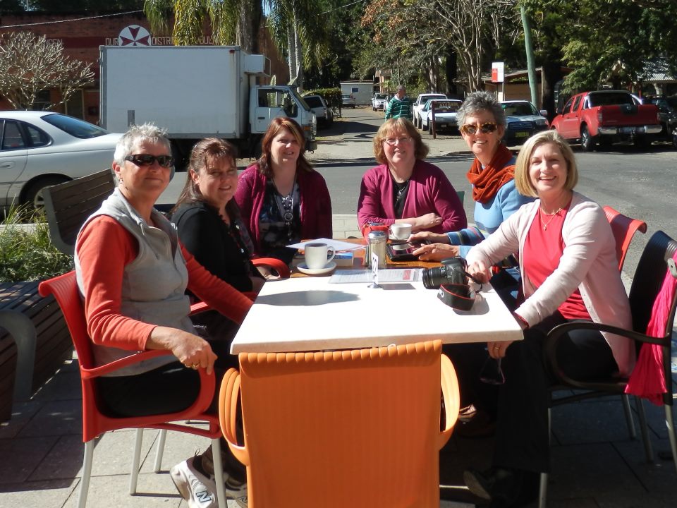 Karly Lane, Diane Curran, Bronwyn Parry, Jenn J McLeod, Helene Young in Bellingen